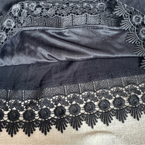 Pull and Bear women’s black blouse size s beautiful lace detail - Picture 6 of 13